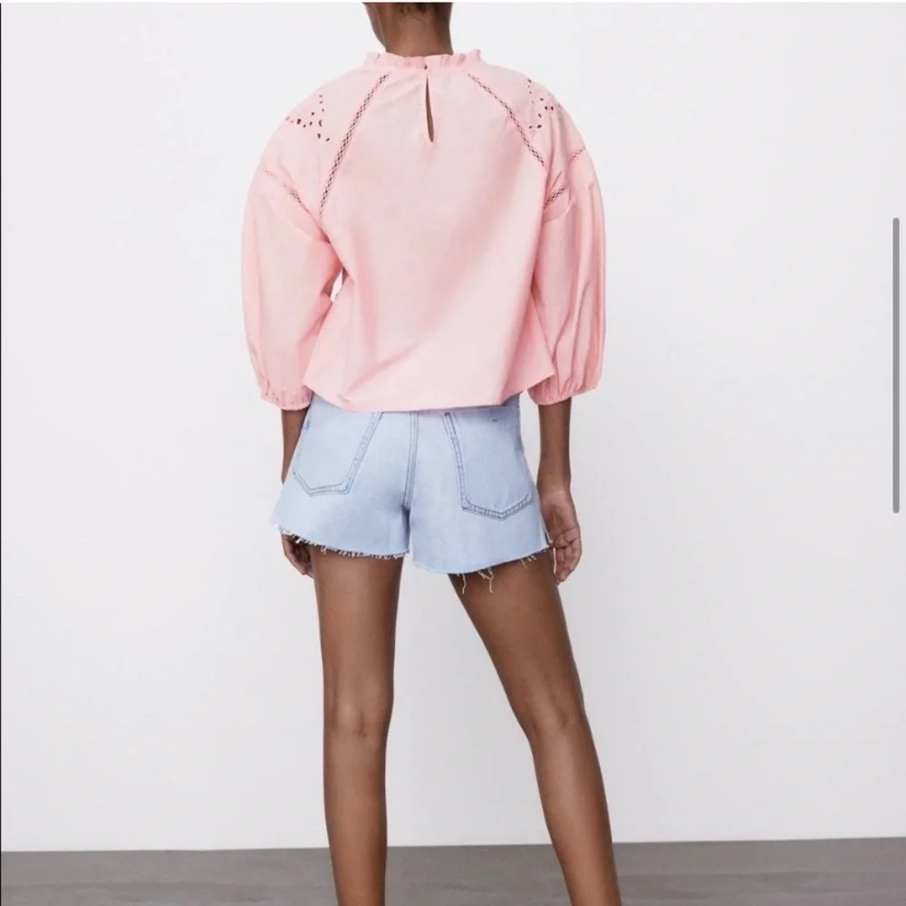 ZARA Eyelet Blouse PEACHY PINK XS - Picture 3 of 5